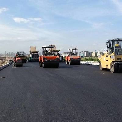 優(yōu)質(zhì)瀝青道路施工 經(jīng)驗豐富團隊與高效工程管理